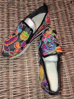 Women's Black Embroidered Slip-On Loafers - Colorful Paisley Design